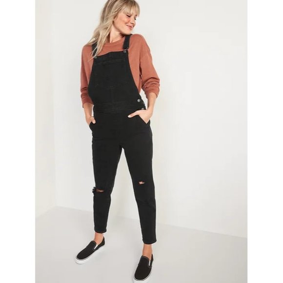 Old Navy Denim - Old Navy Women's Size 12 Petite OG Straight Black Ripped Jean Overalls GUC